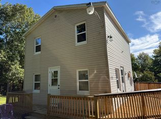 1125 Conquerall Rd, Lunenburg, NS B4V 6C6