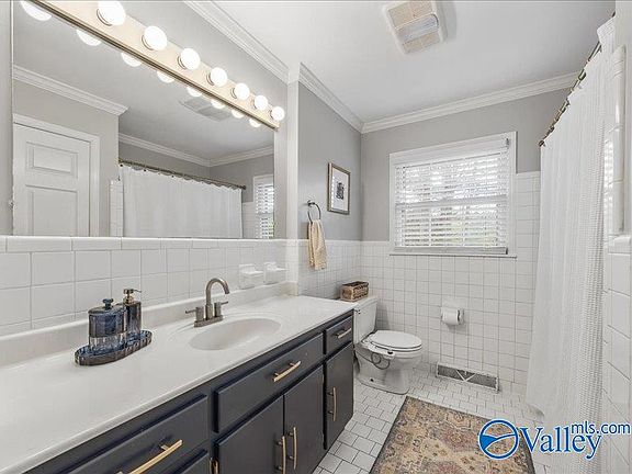 4th image of 700 Fagan Springs Dr SE