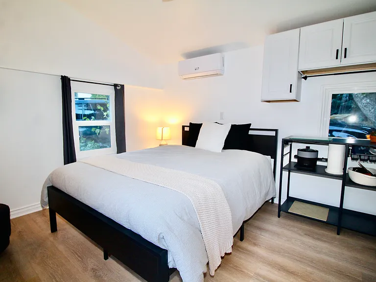 1034 N Beverly Glen Blvd #900 — Photo 2