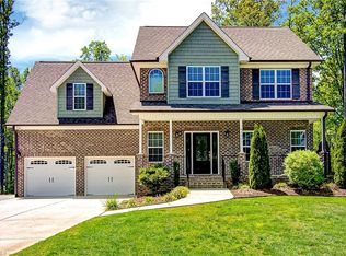 6120 Heathbrook Ln, Kernersville, NC 27284