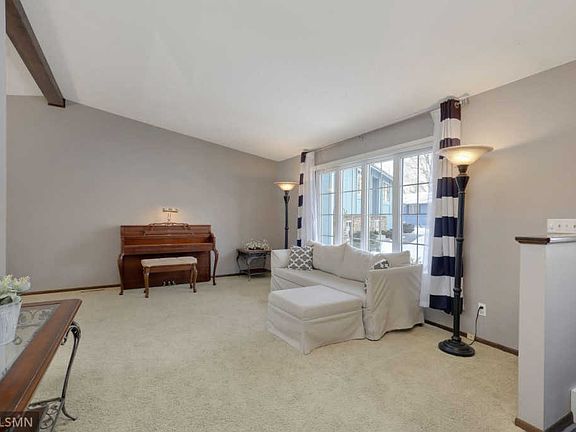5th image of 1715 Jackson Ct