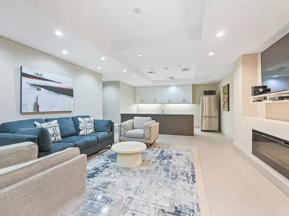 3443 Bathurst Street