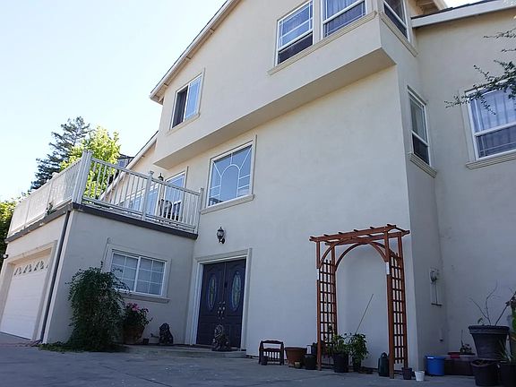 2nd image of 20961 Canyon View Dr