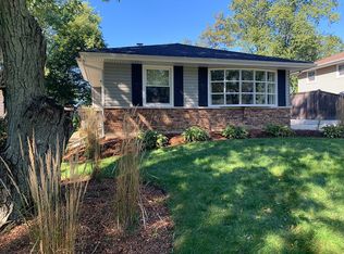 68 Nepil Ave, Wheaton, IL 60187