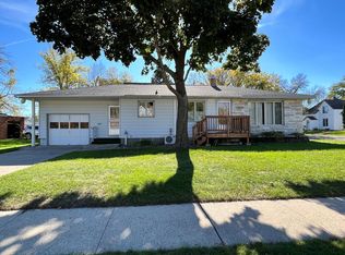 223 5th St S, Sauk Centre, MN 56378