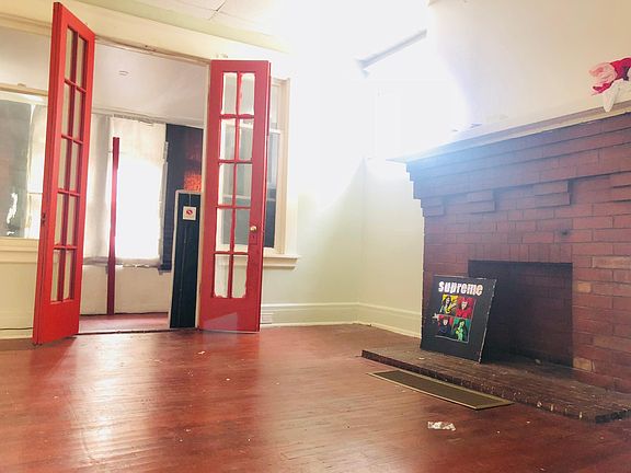 5th image of 334 E Delavan Ave #1