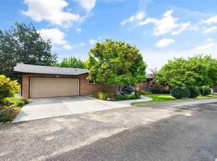 3101 S Everett Pl, Kennewick, WA 99337
