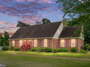 513 Sunnyside Rd #B, Tappahannock, VA 22560