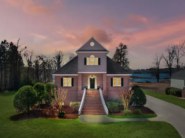 1518 Grand Cypress Ln, Albany, GA 31701