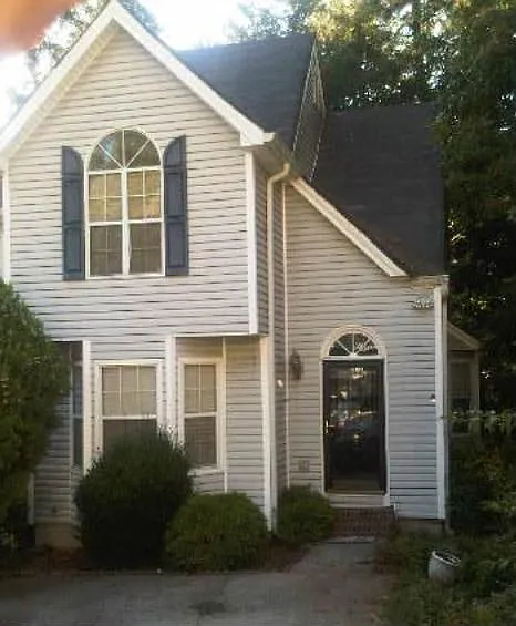 5192 Laurel Bridge Dr SE photo 1