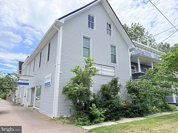 3rd image of 1 Central Ave