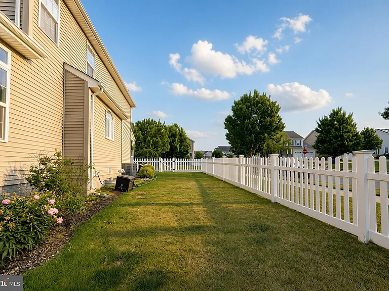 23687 Coventry Dr — Photo 64