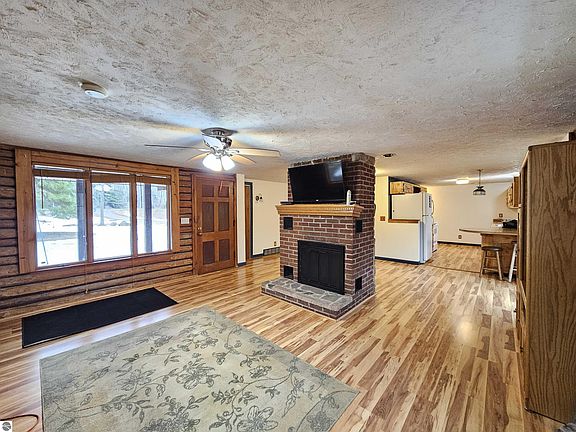 2nd image of 3963 W Cadillac Dr