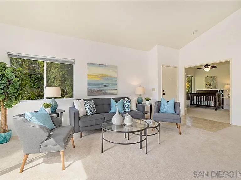 11341 Avenida De Los Lobos — Photo 5