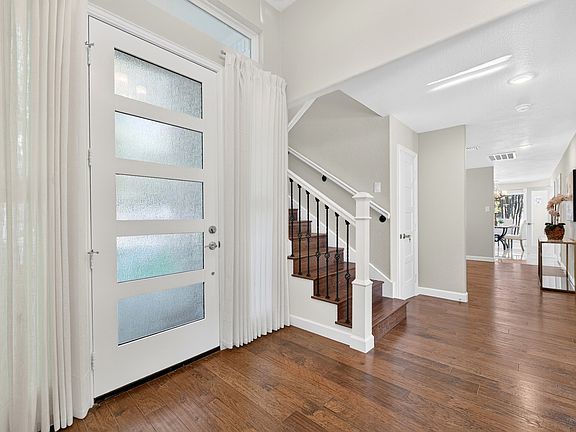 5th image of 801 High Woods Trl