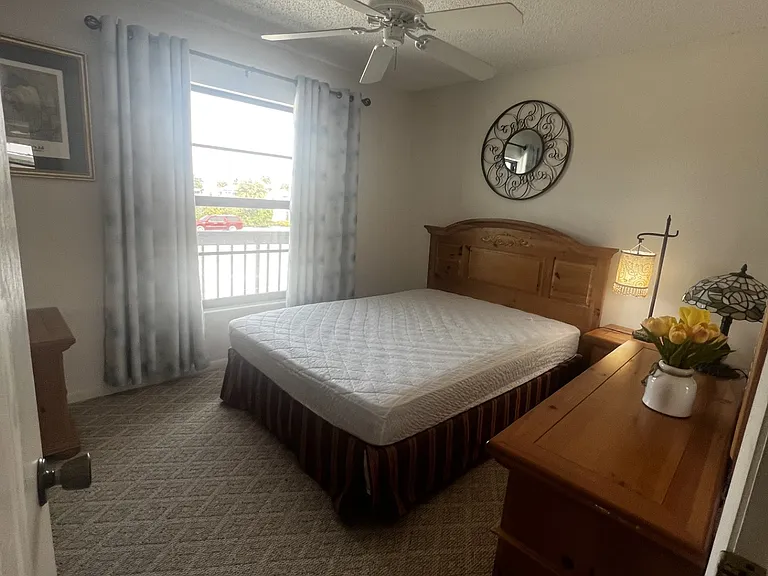 1754 Cape Coral Pkwy E — Photo 9
