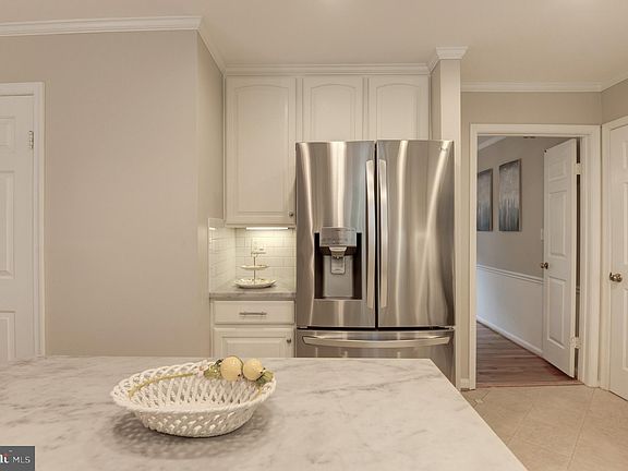 4th image of 11704 Flemish Mill Ct