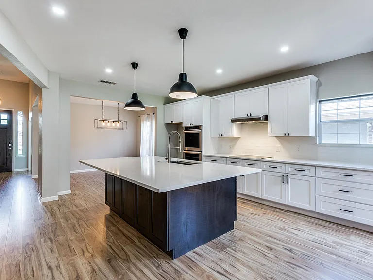 14513 Logan Springs Dr — Photo 9
