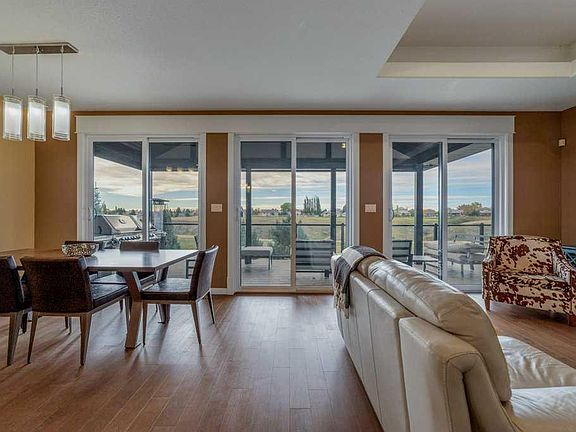 3rd image of 56 N Canyoncrest Point W