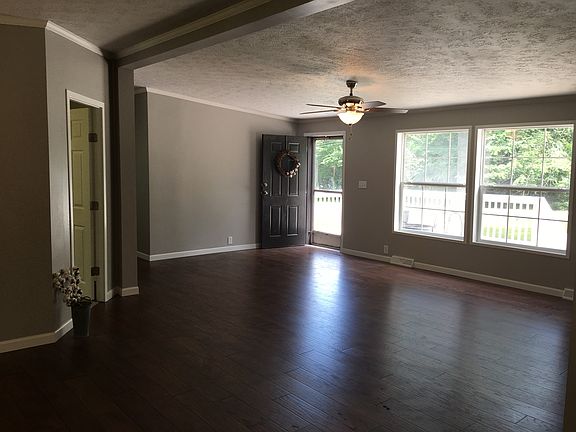 2nd image of 626 Starwood Dr