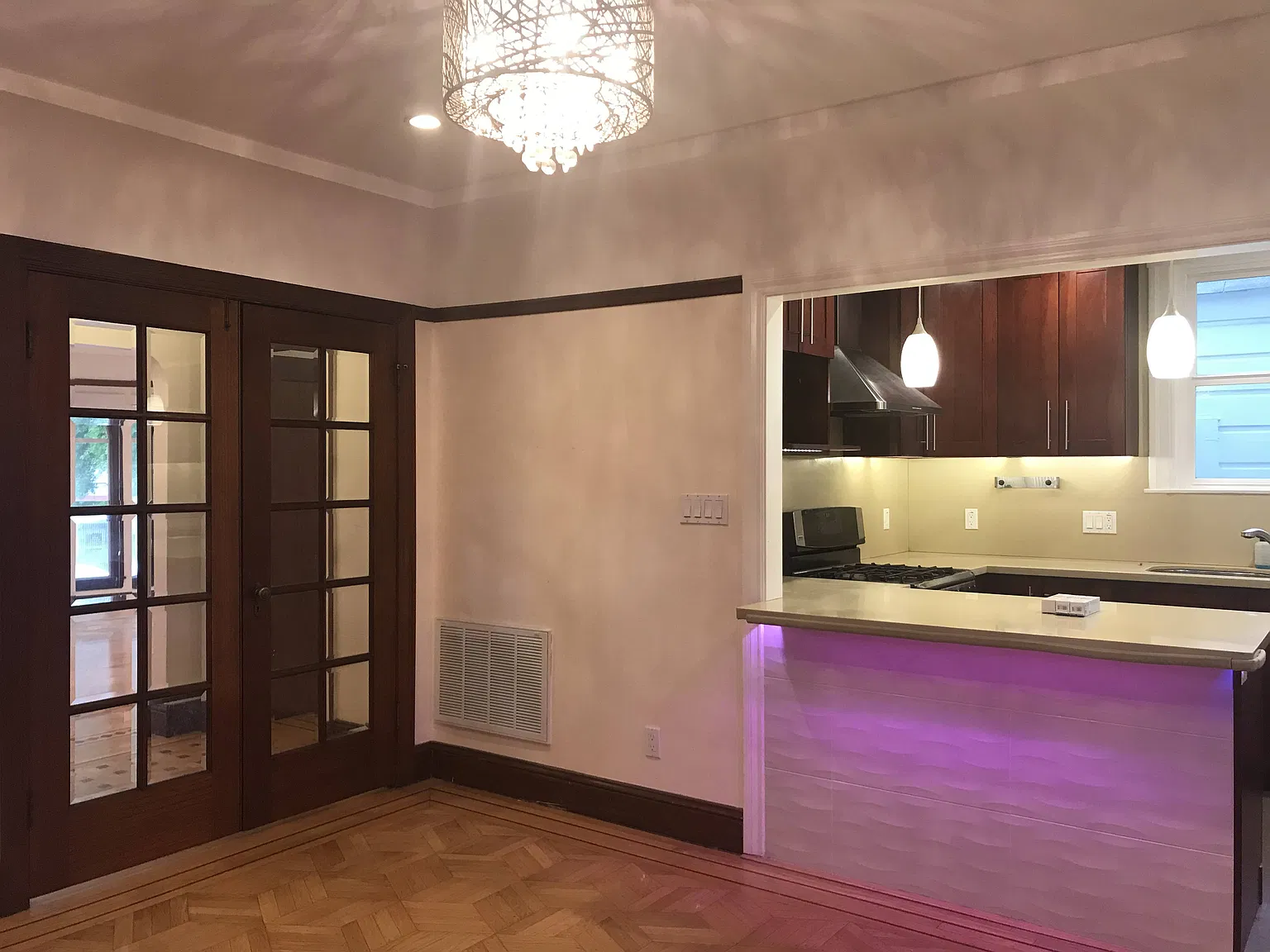 258 Irvington St — Photo 2