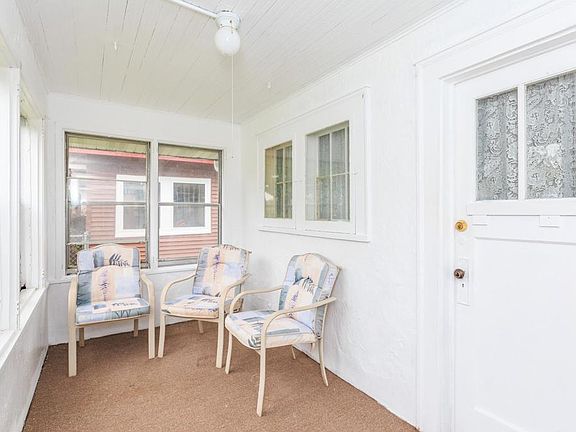 3rd image of 3015 James Ave N