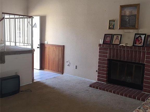 3rd image of 24155 Stonebridge Ct