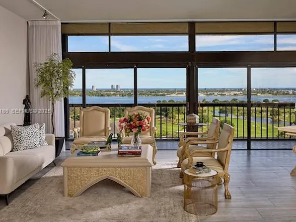 2450 Presidential Way #Penthouse 7, West Palm Beach, FL 33401