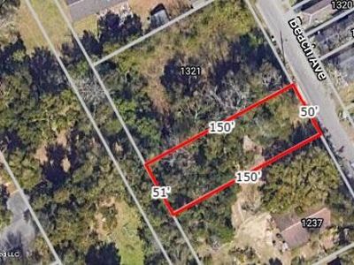 Beach Ave, Gulfport, MS, 39501