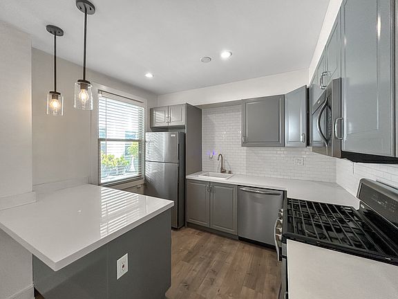 2nd image of 1216 N Crescent Heights Blvd APT 1