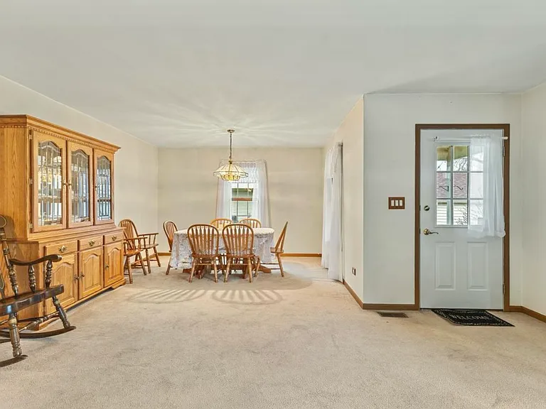 1248 S Lawler Ave — Photo 10