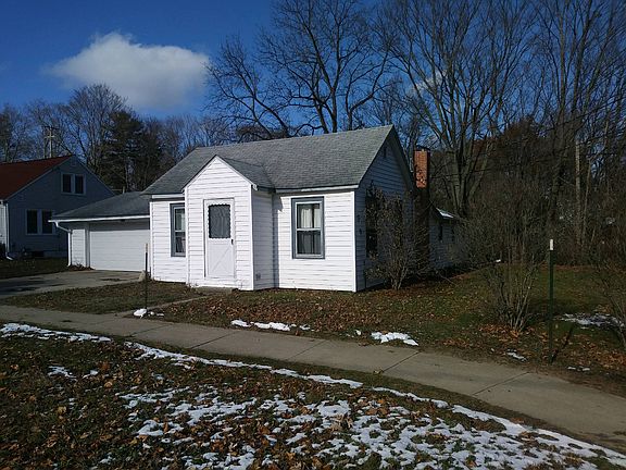 4th image of 4806 Dowling St