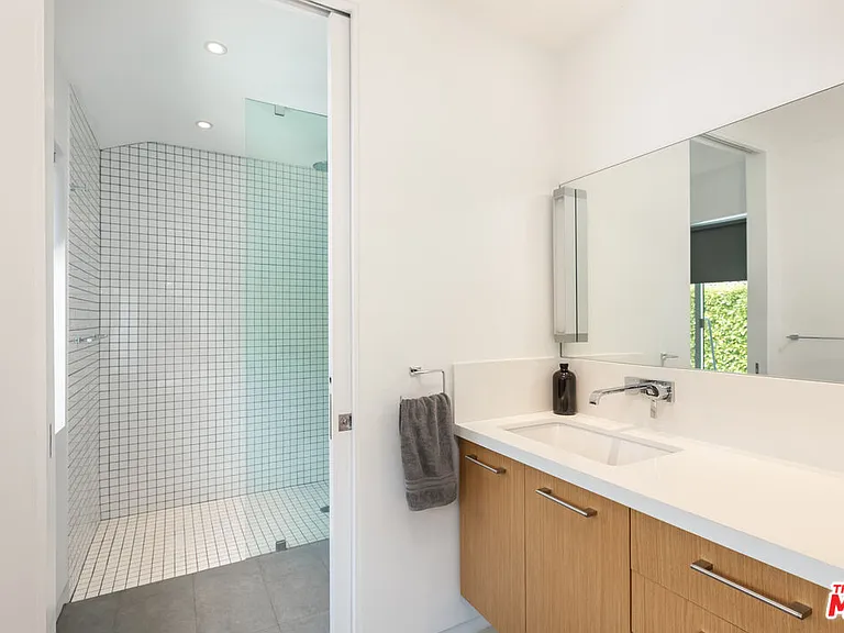 1807 Montana Ave #D — Photo 13