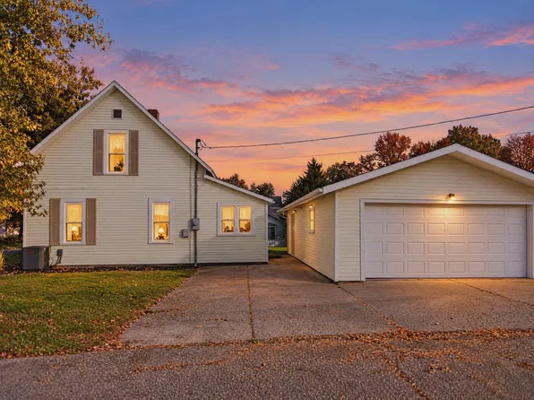 310 S White St, Culver, IN 46511