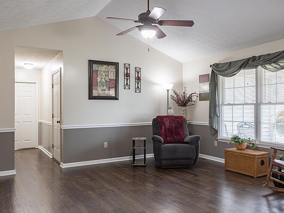 3rd image of 187 Walnut Dr