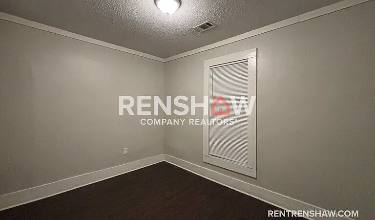 689 Baltimore St — Photo 5