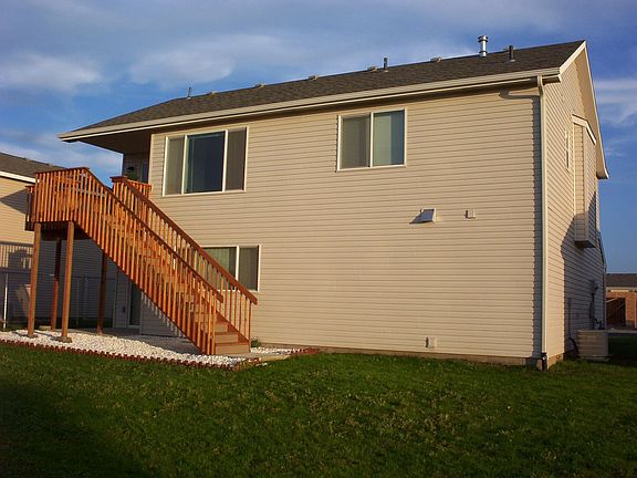 4th image of 423 E Tara Lee Ave