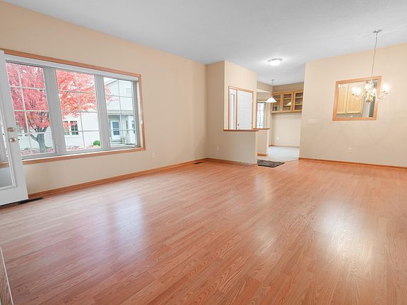 4th image of 1212 Highridge Ct
