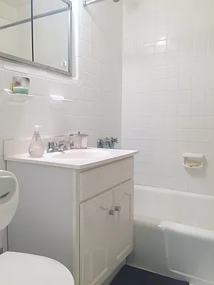 Rented by Salizzoni Realty | media 10