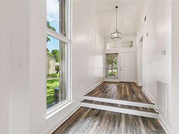 2nd image of 62 N Court Villa Dr #62