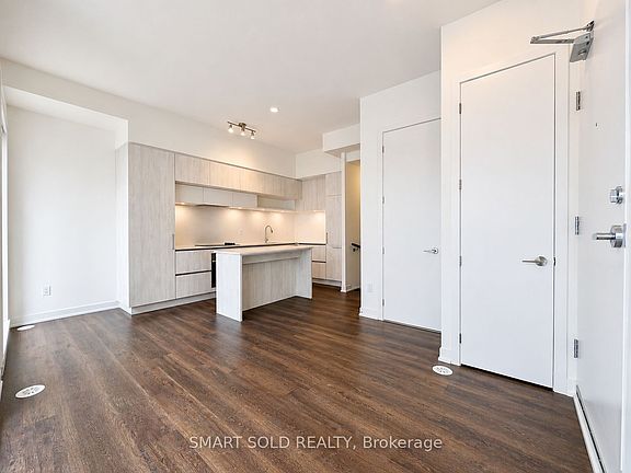 4th image of 14 David Eyer Rd #1013