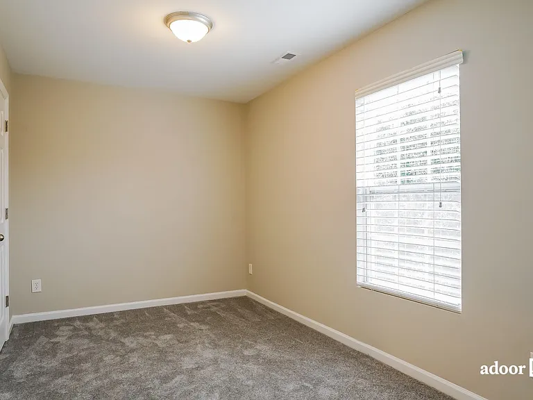 4037 Griffis Glen Dr — Photo 10
