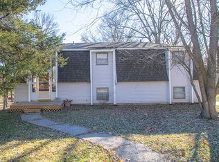 8202 W South Trails Dr, Columbia, MO 65202
