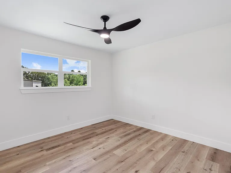 12019 Beth Ln — Photo 23