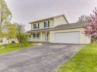 1725 Sunset Dr, Twin Lakes, WI 53181