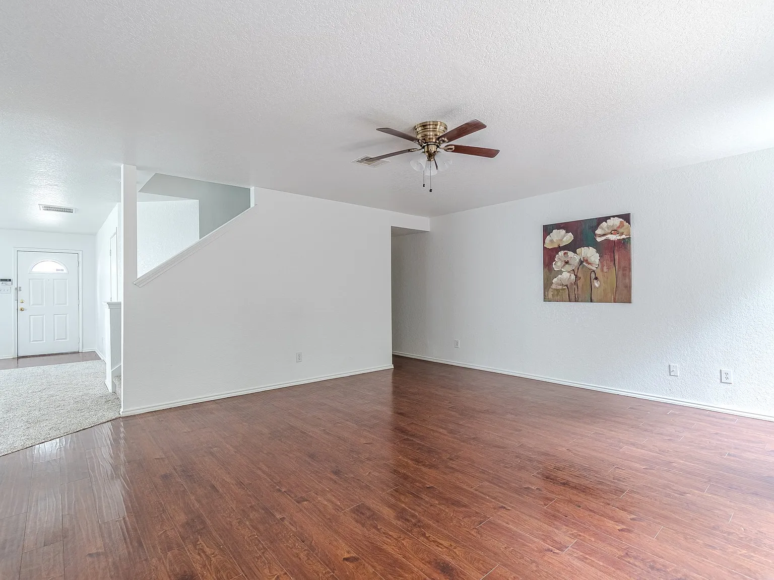 4 bed, 2278 sqft, $1,895 — Photo 3