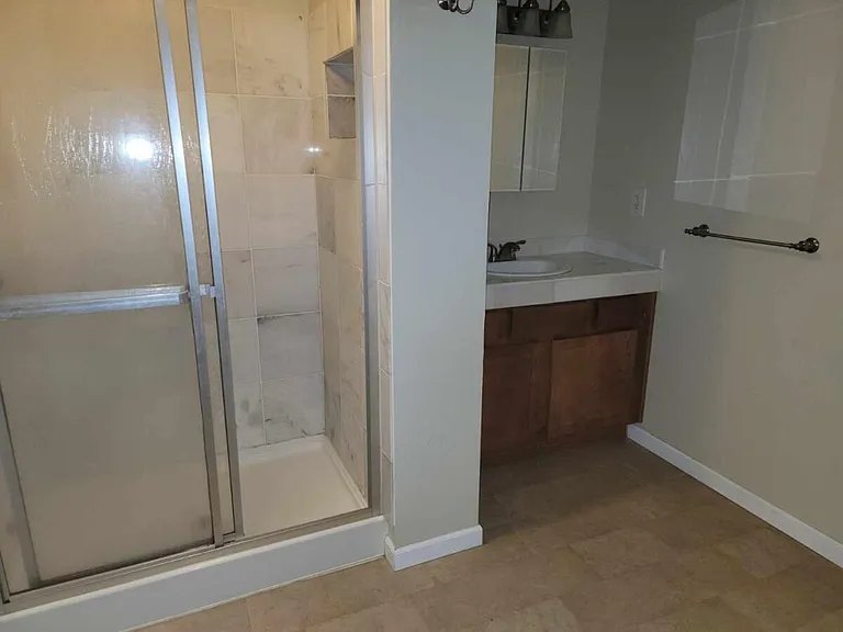 1617 W Kiowa St — Photo 3