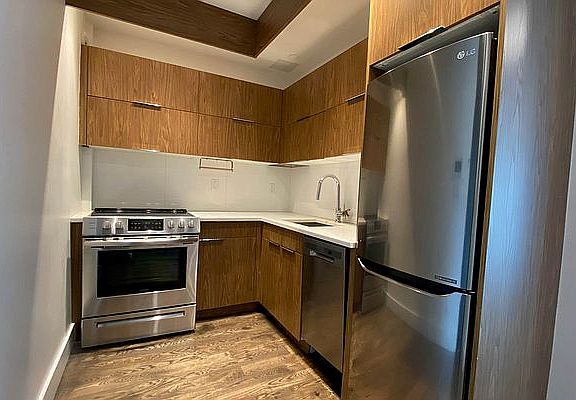 4th image of 495 Saint Johns Pl #6AB