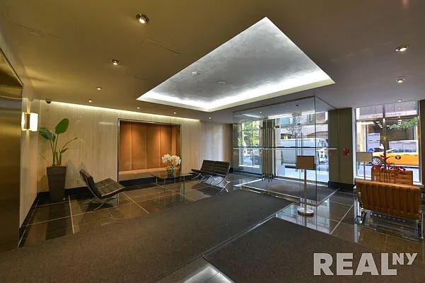 Rented by REAL New York | media 2