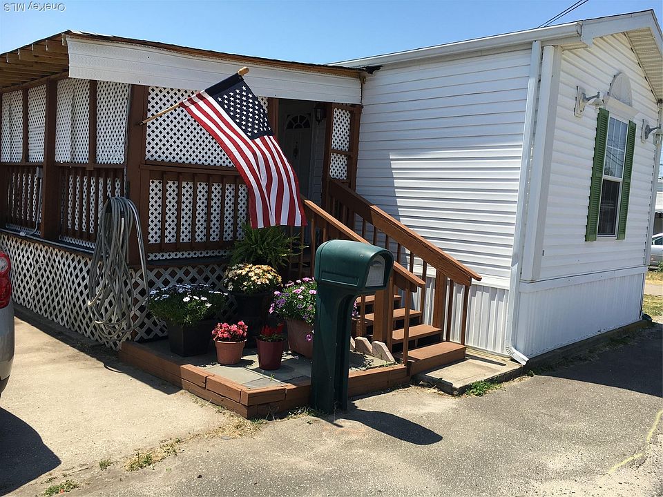 1st image of 51 Lincoln Avenue